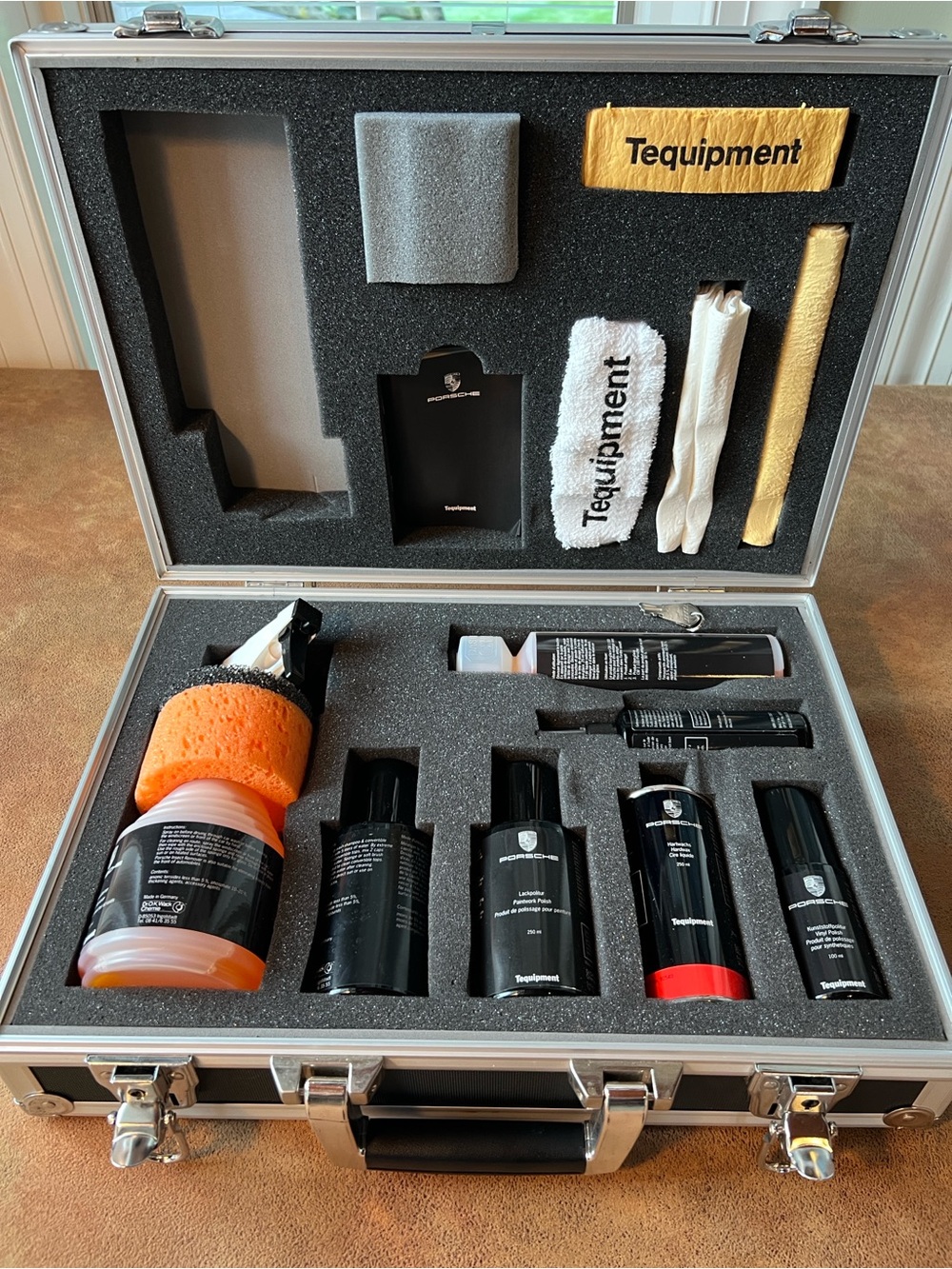 New Porsche Design tequipment cleaning detail kit black & Silver carrying Case